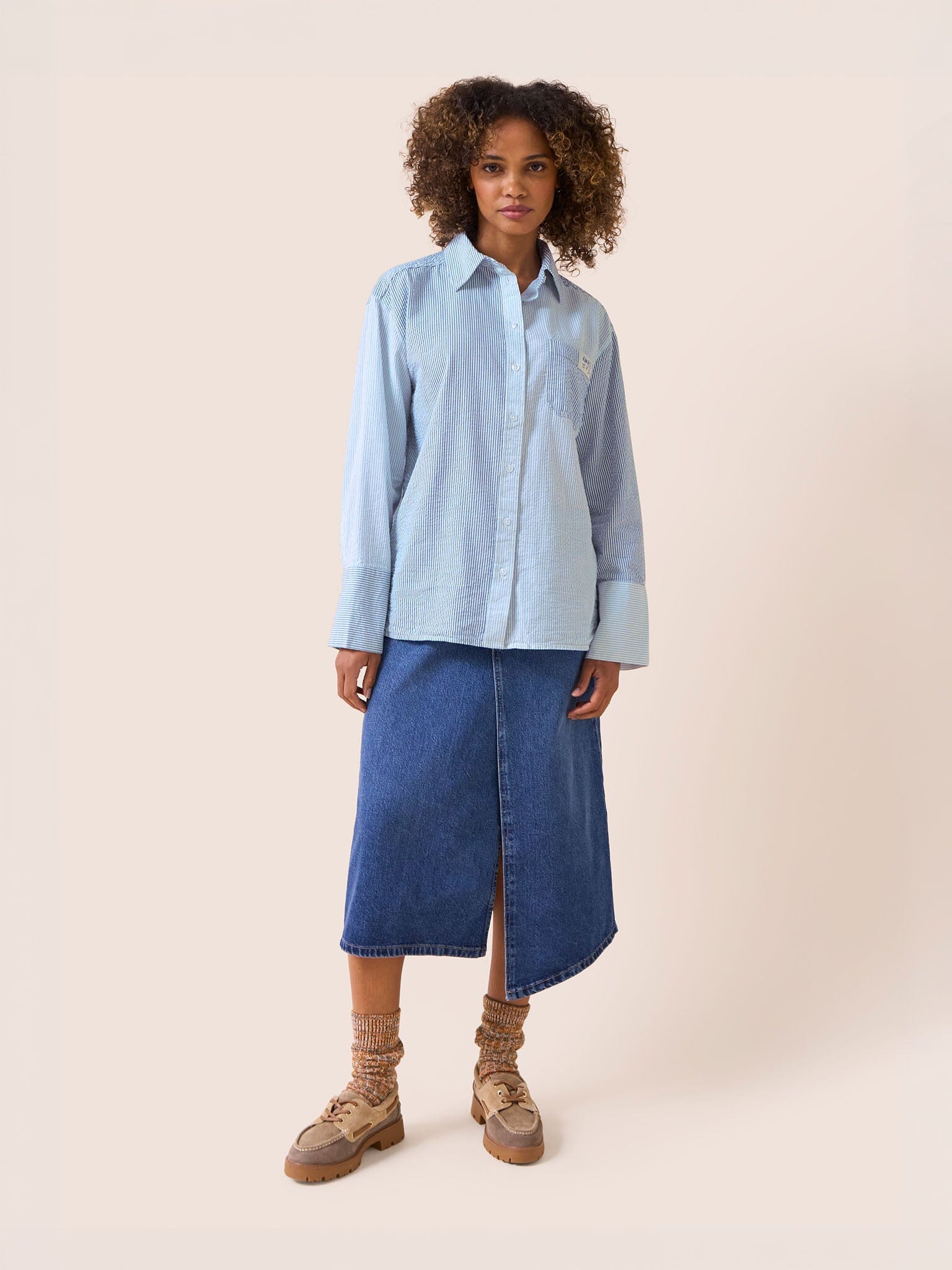 Beaumont Cotton Crinkle Stripe Shirt in Blue Shirts- Gandys