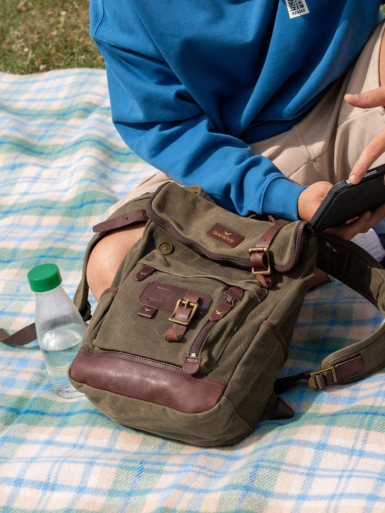 smokey violet patagonia sling bag Atom 8L MF Patagonia Atom Sling 8L Loungefly Star Wars The Rigs Model:R451-4 - Size 4