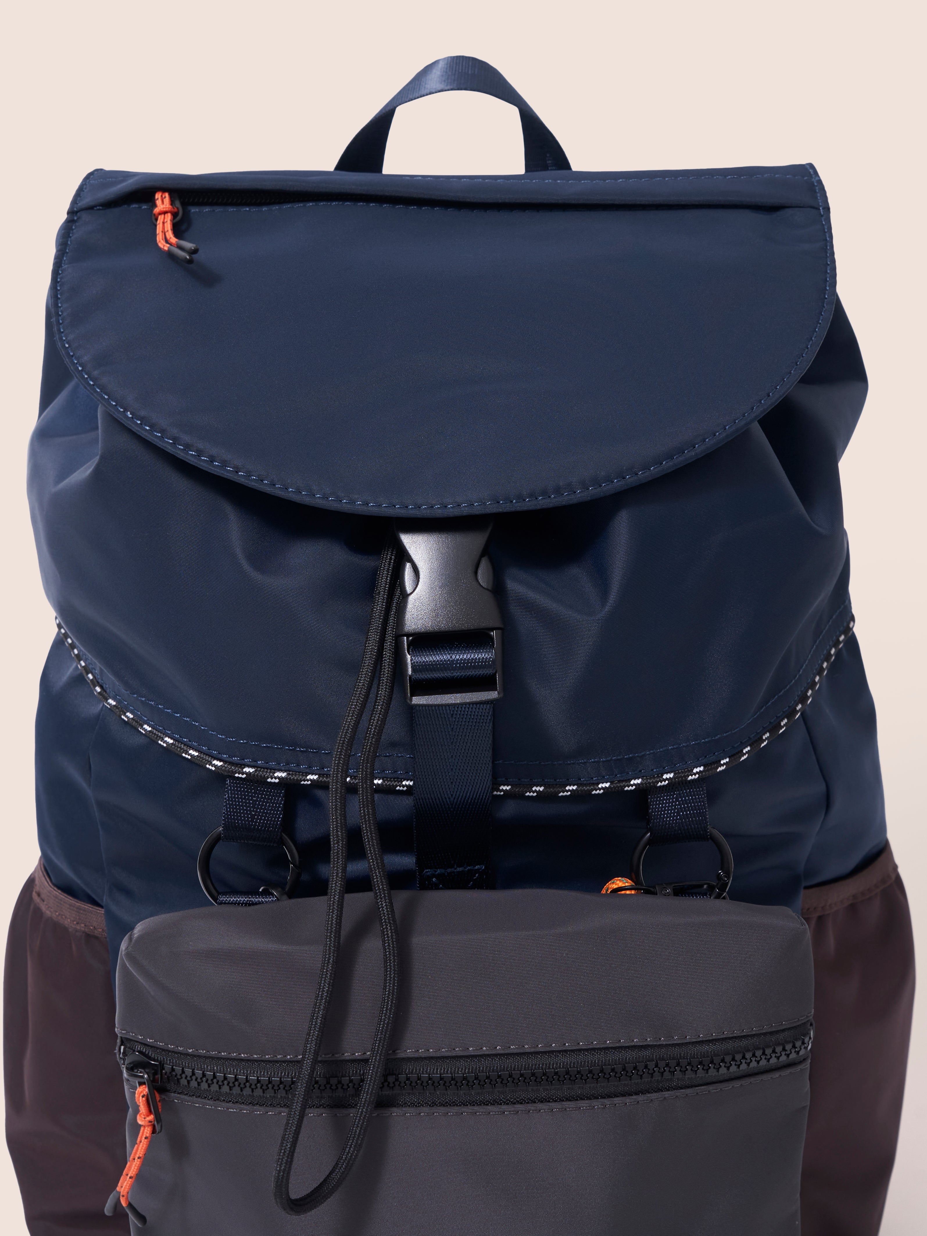 Urban Trek Recycled Modular 3 in 1 Backpack in Navy