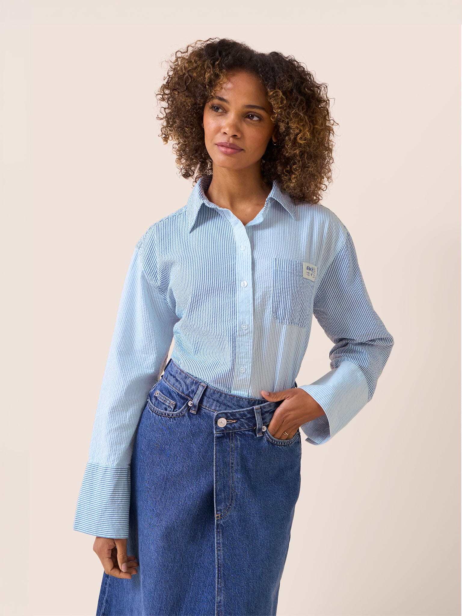 Beaumont Cotton Crinkle Stripe Shirt in Blue Shirts- Gandys