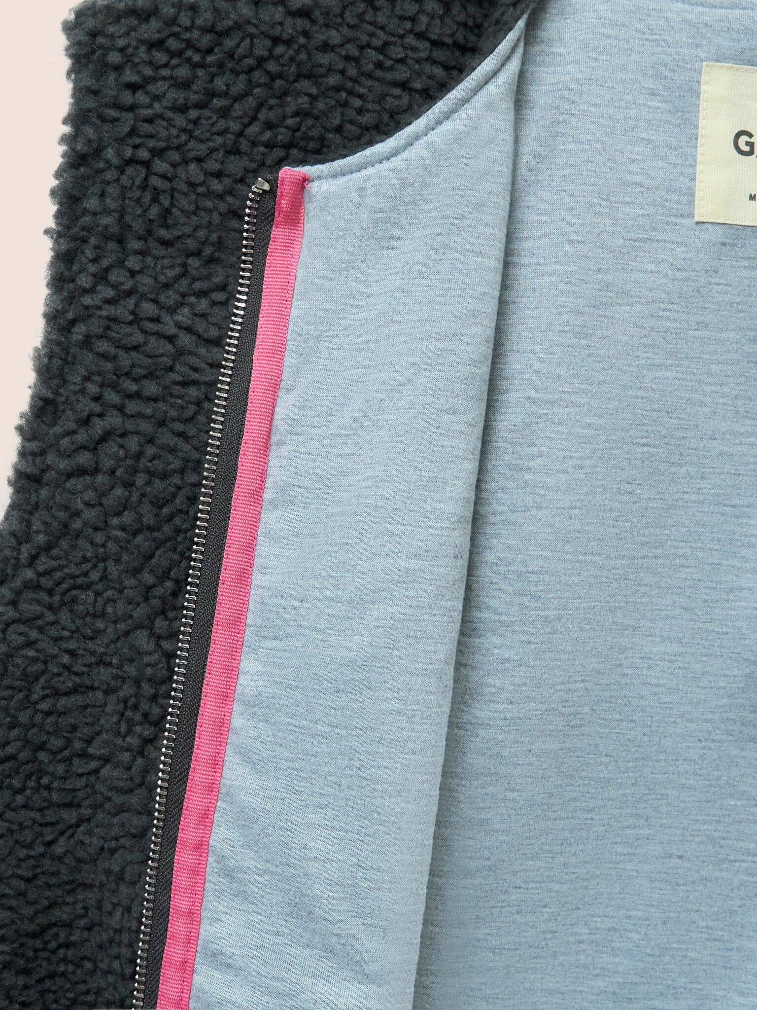Harlem Recycled Fleece Gilet in Charcoal Layering- Gandys