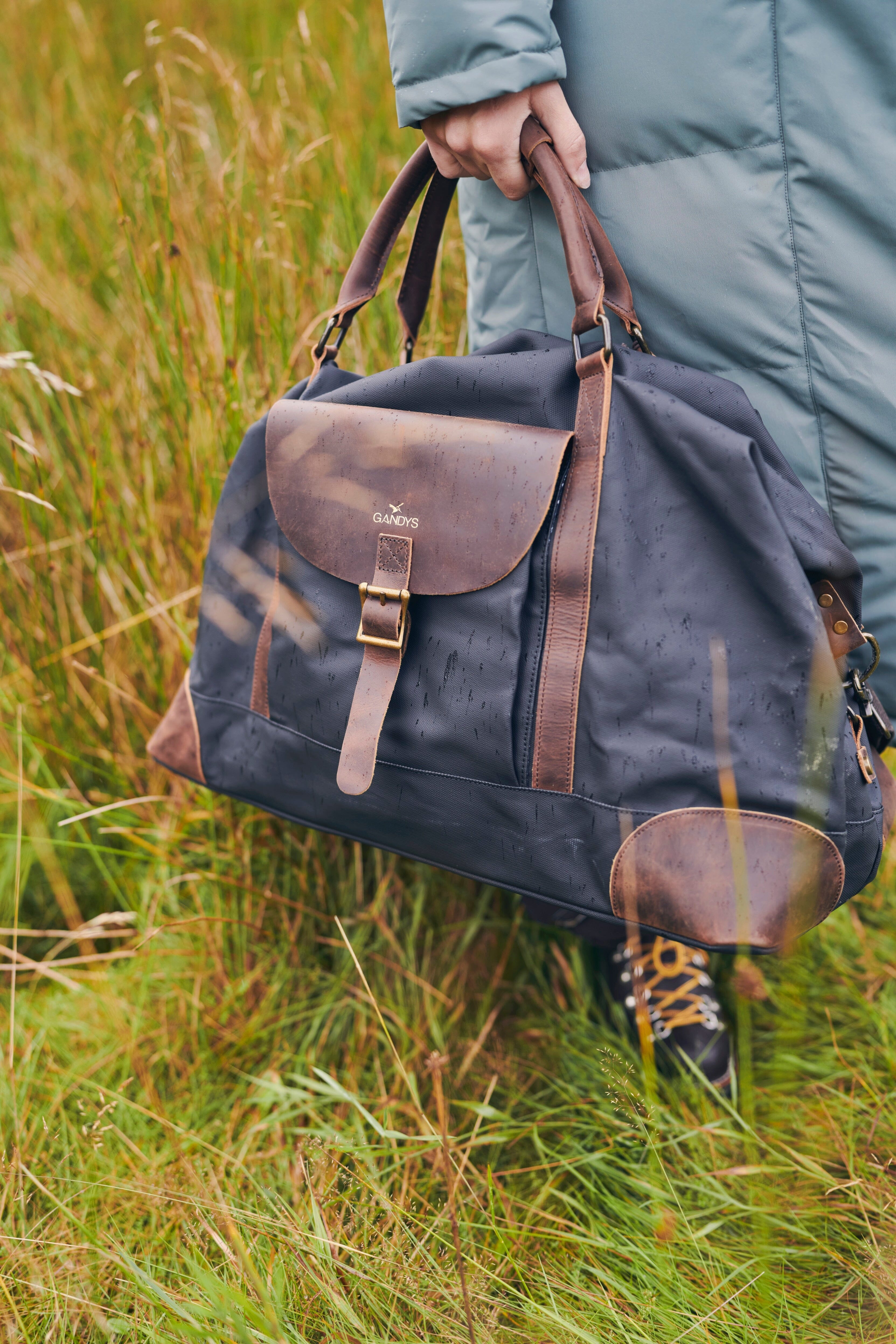Matte Black Large Weekend Bag Bags- Gandys