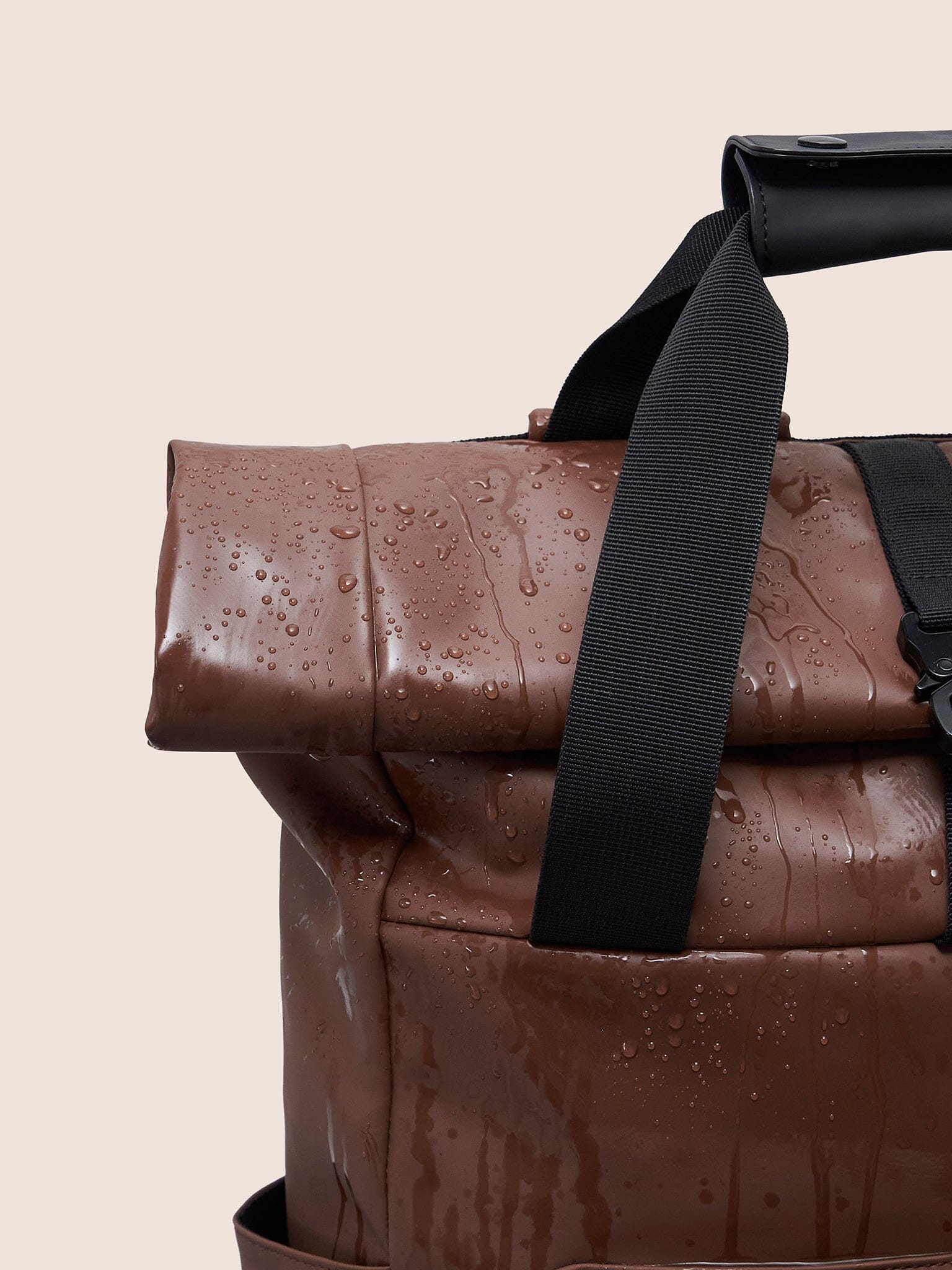 Pantai 2.0 Waterproof Pocket Backpack Bags- Gandys