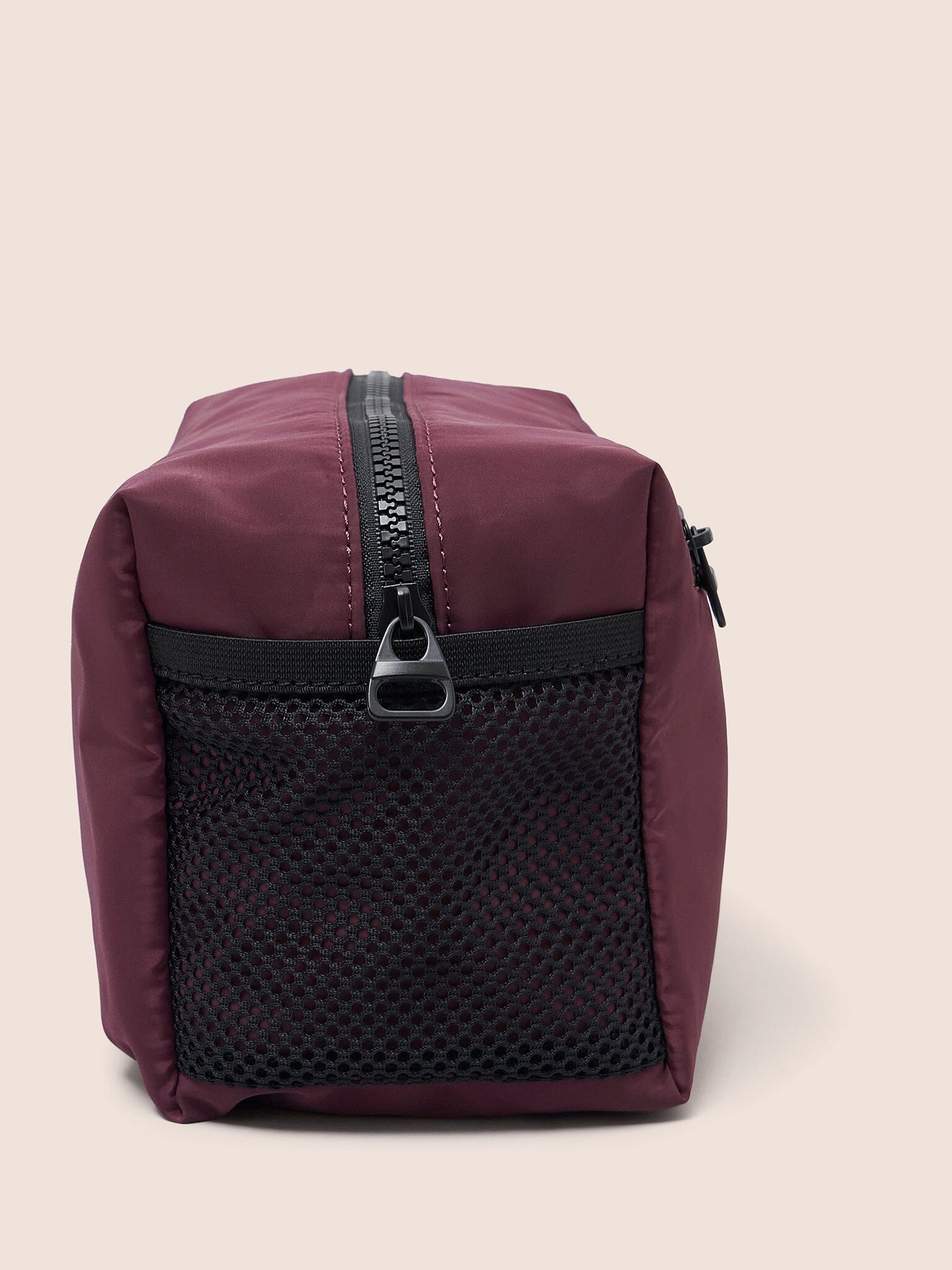 Snowdon Recycled Fabric Travel Washbag Bags- Gandys