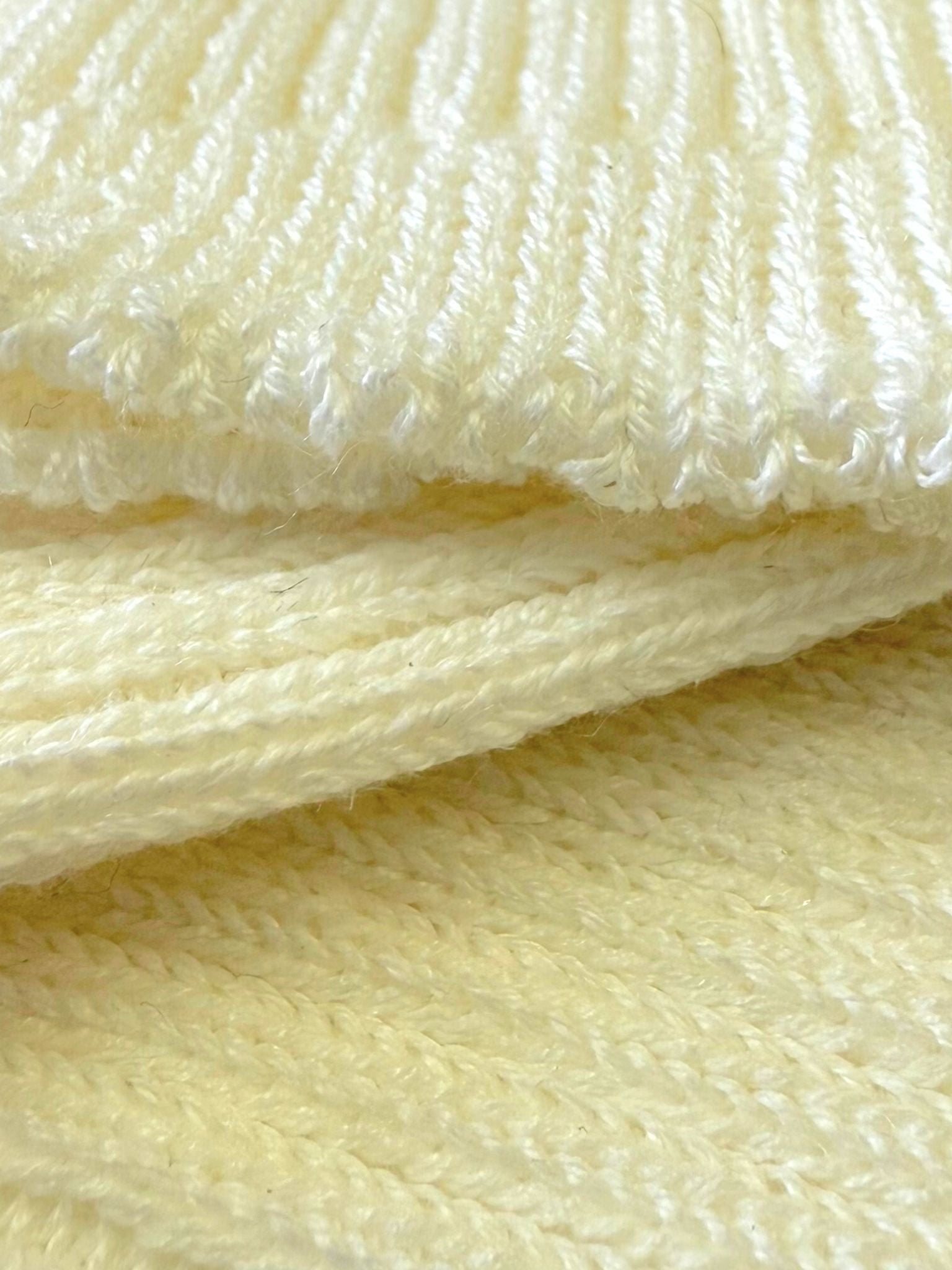 White Nishiguchi Kutsushita Linen Ribbed Socks Accessories- Gandys